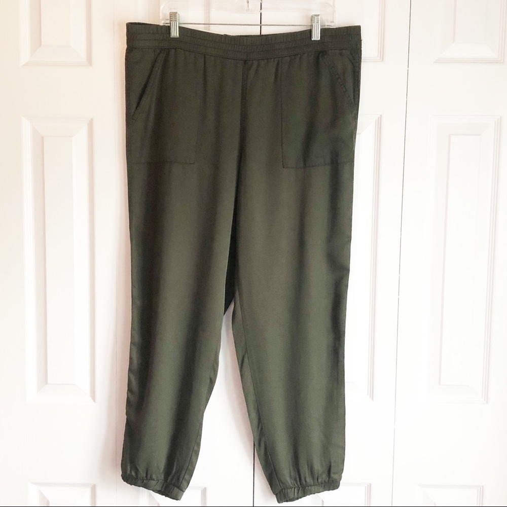 NWT Style & Co. Olive Green Relaxed Stretch Pull-On Jogger Pants 16